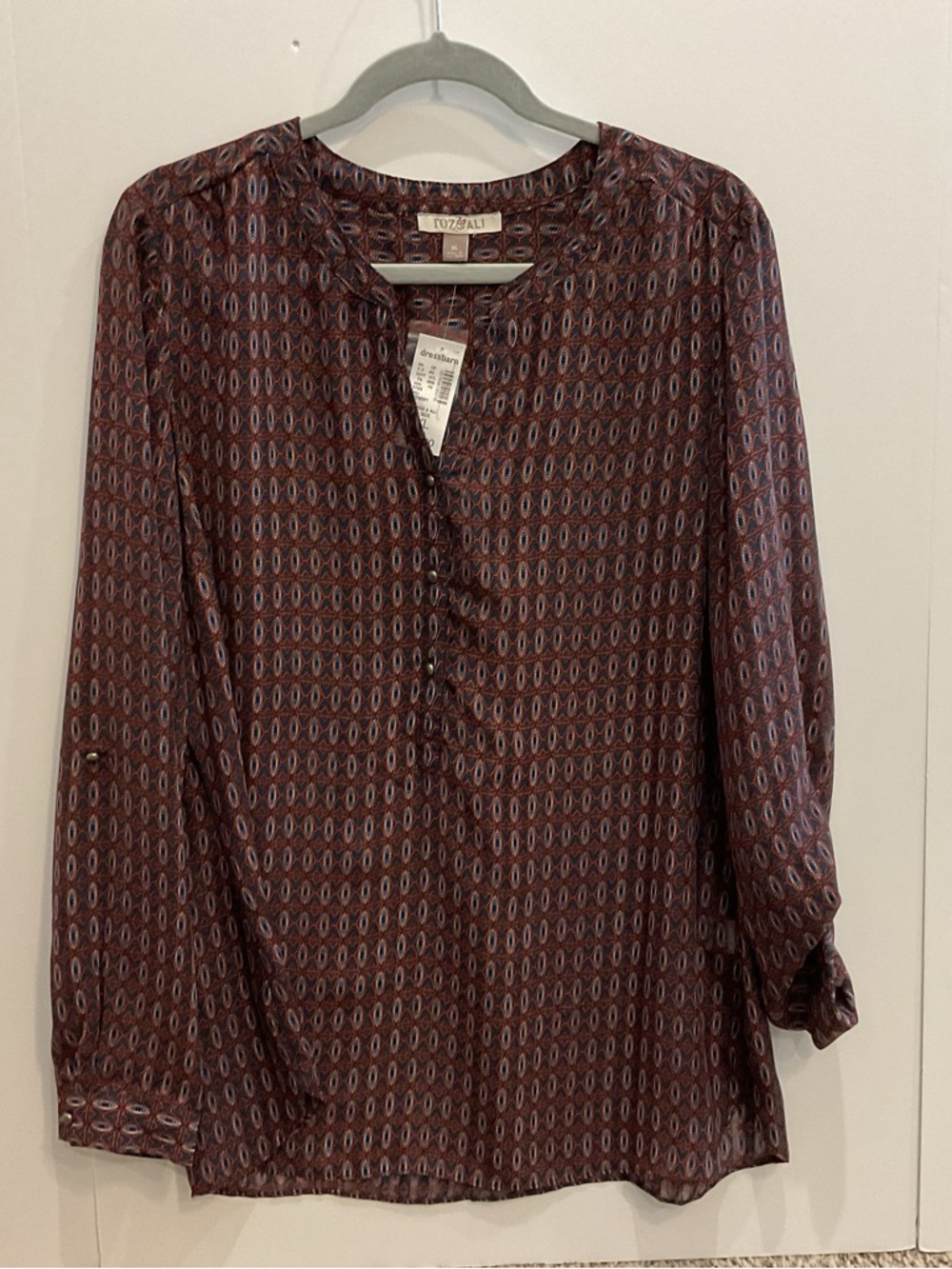 New with Tags Roz & Ali Burgundy and Navy Geometric Blouse
